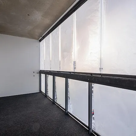 Detailed With Sauna And Fast Wi-fi Downtown *